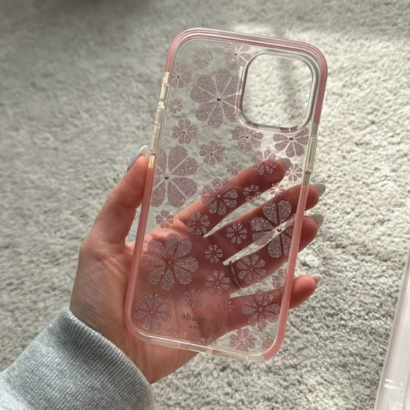 Kate Spade iPhone 12 Pro Max Case - Picture 5 of 7